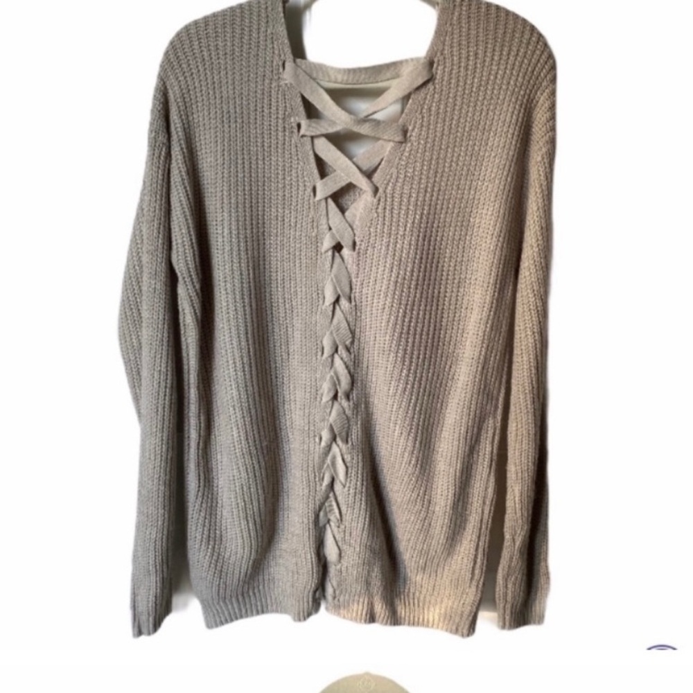 SO Braided Back Sweater V Neck Beige Knit Long Sleeves Size L - Picture 2 of 6